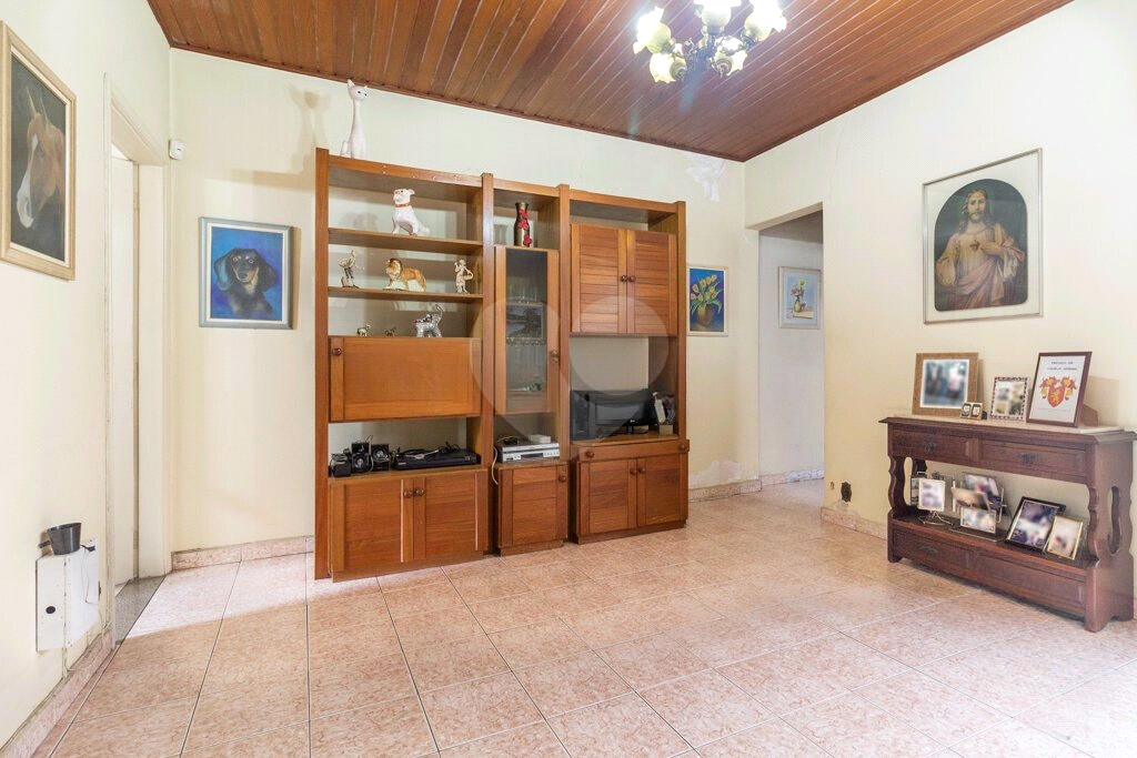 Casa de 90m² 2 quartos e amplo quintal Vila Romana