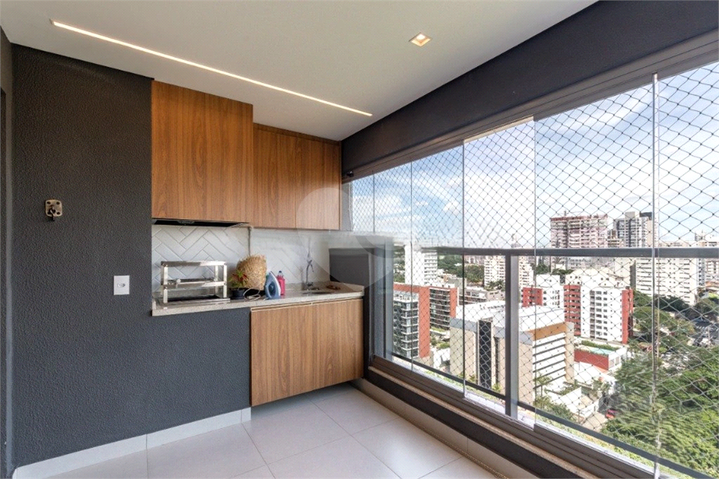 Venda apartamento 3 dormitórios, 2 suítes em Pinheiros