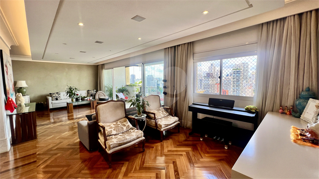 Imóvel 192m² com sala com varanda gourmet 3 suítes lazer completo 4 vagas Perdizes