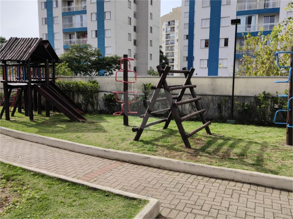 APARTAMENTO em VILA GUILHERME