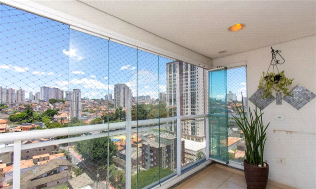 APARTAMENTO em VILA ROSÁLIA