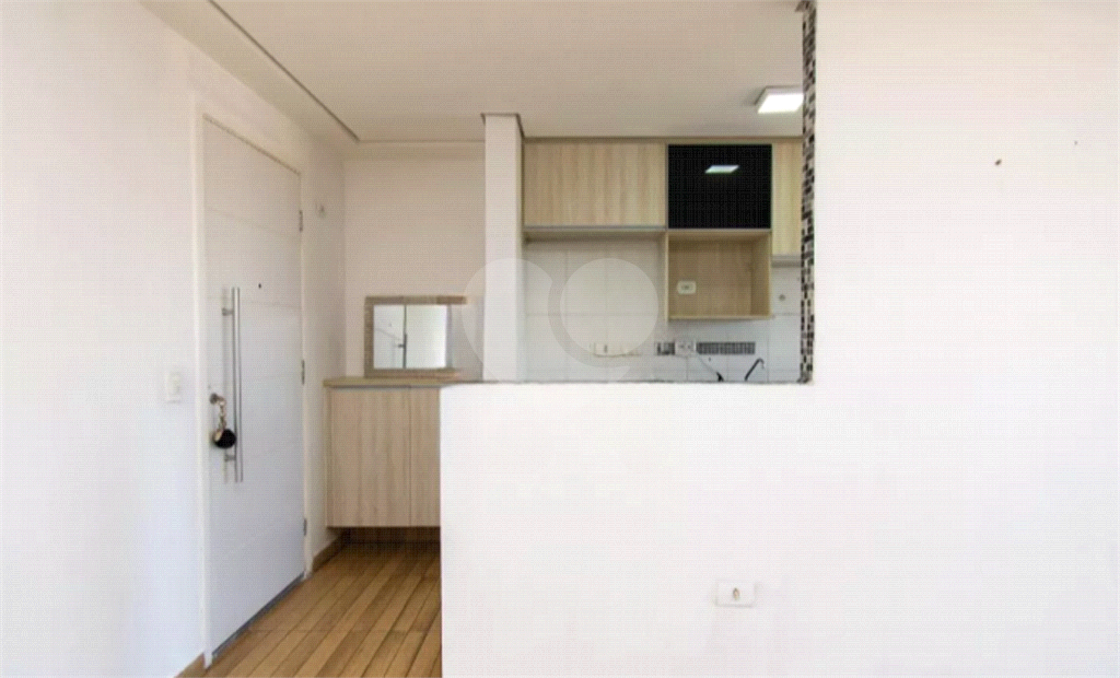 APARTAMENTO em VILA ROSÁLIA