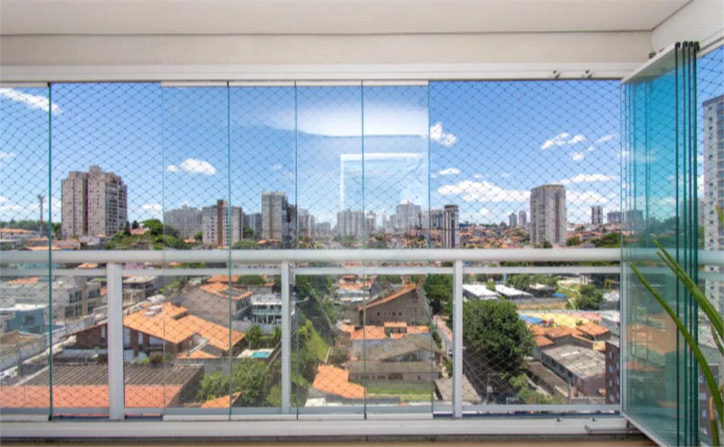 APARTAMENTO em VILA ROSÁLIA