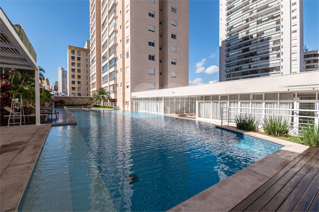na Mooca! Apartamento de 183m² - 3 Suítes - 3 Vagas - Mobiliado e Equipado.
