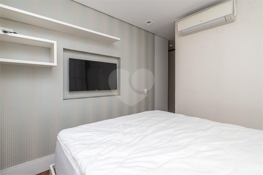 na Mooca! Apartamento de 183m² - 3 Suítes - 3 Vagas - Mobiliado e Equipado.