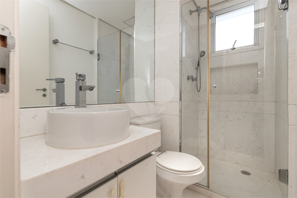 na Mooca! Apartamento de 183m² - 3 Suítes - 3 Vagas - Mobiliado e Equipado.