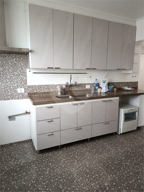 APARTAMENTO NO CAMPO BELO 137M² 3 DORMITÓRIOS 