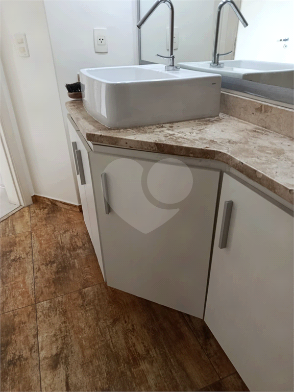 APARTAMENTO NO CAMPO BELO 137M² 3 DORMITÓRIOS 