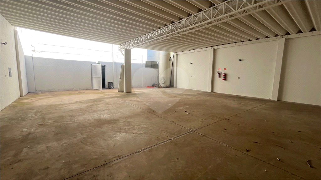 Loja-Salão para alugar, 1073m² - Foto 13