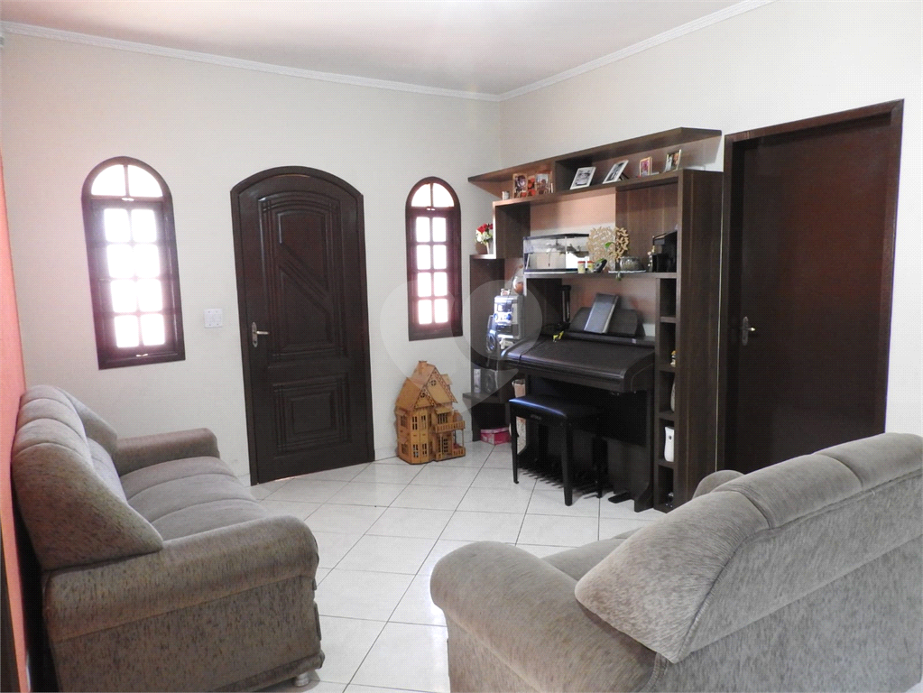 Sobrado, 3 quartos, 229 m² - Foto 5