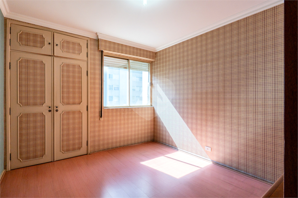 Apartamento com 2 quartos sendo 1 suíte na Alameda Santos próximo ao metrô Brigadeiro