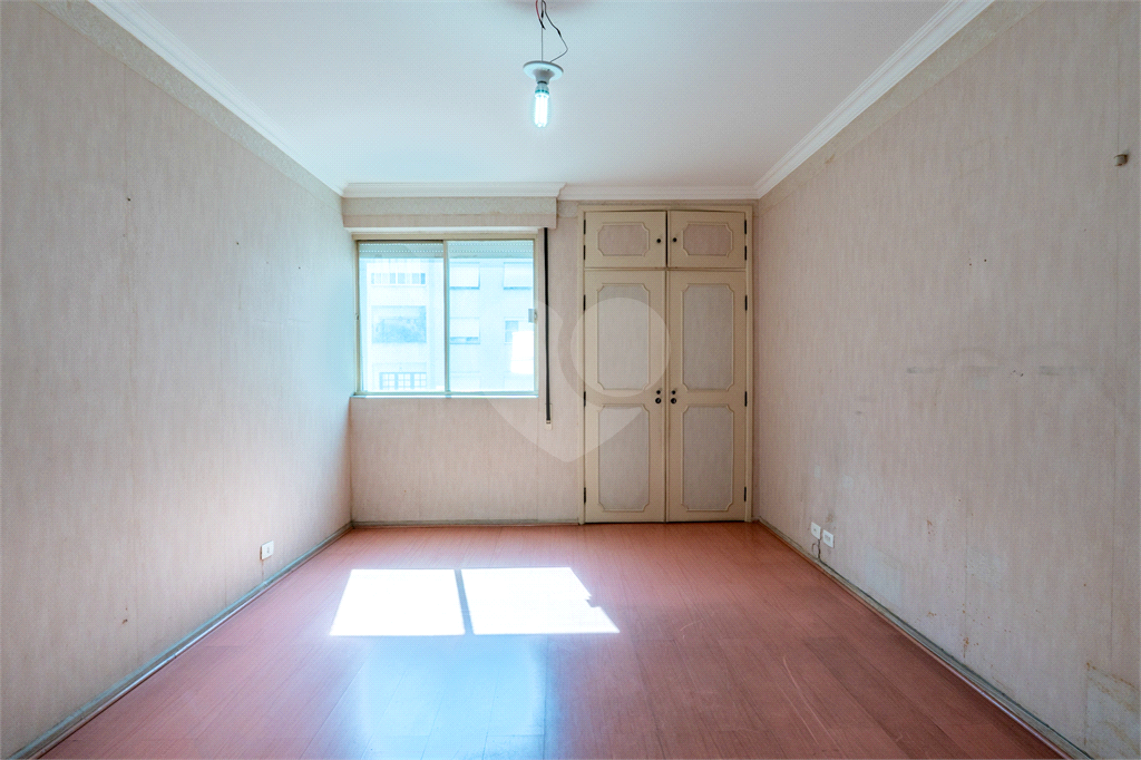 Apartamento com 2 quartos sendo 1 suíte na Alameda Santos próximo ao metrô Brigadeiro