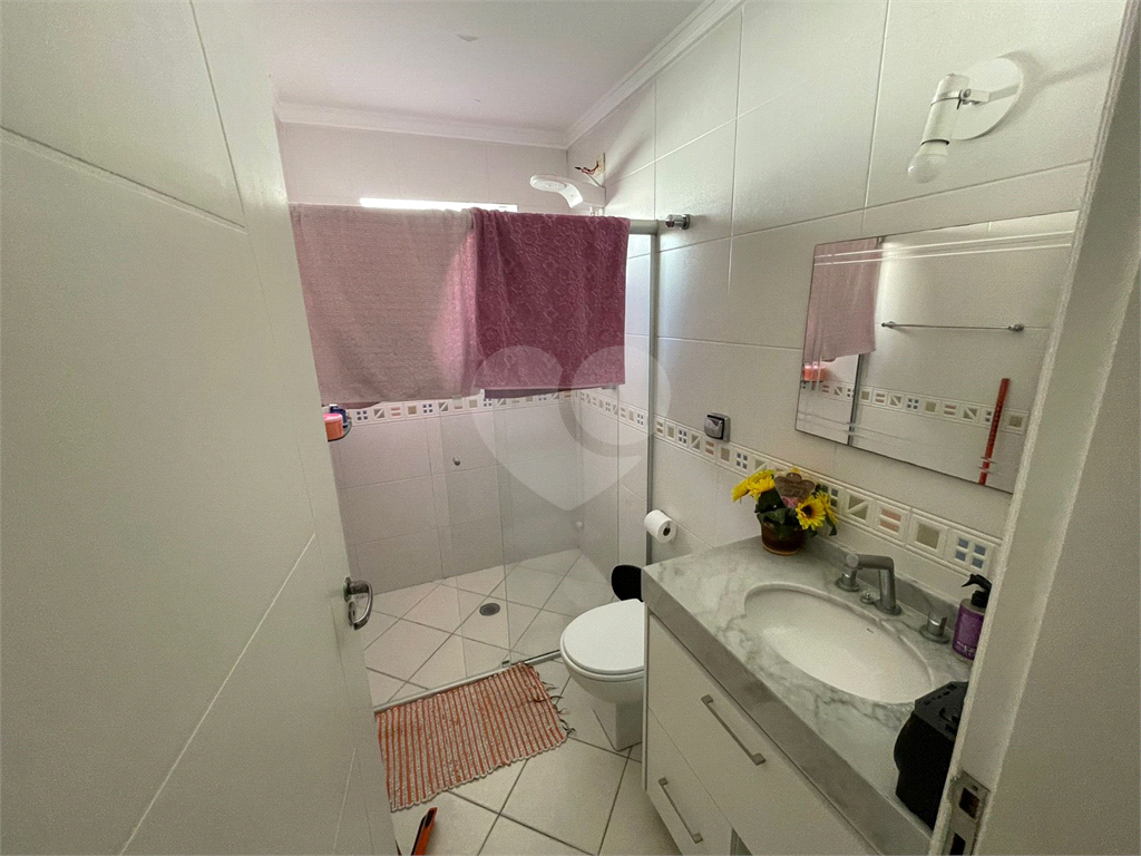 Sobrado Alto Padrão na Santa Terezinha com 3 Suítes, Espaço Gourmet e Acabamento Sofisticado