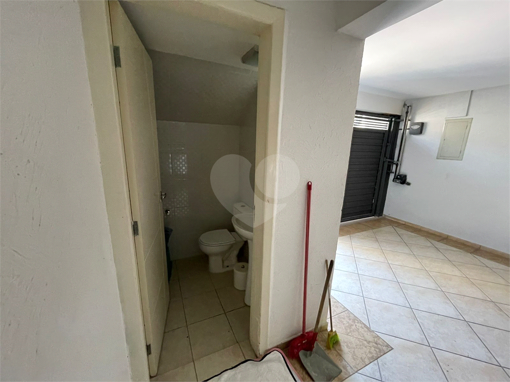 Sobrado Alto Padrão na Santa Terezinha com 3 Suítes, Espaço Gourmet e Acabamento Sofisticado