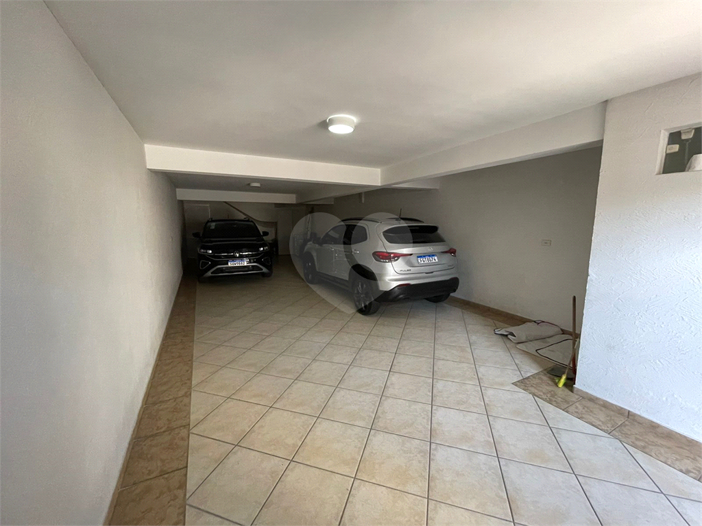 Sobrado Alto Padrão na Santa Terezinha com 3 Suítes, Espaço Gourmet e Acabamento Sofisticado
