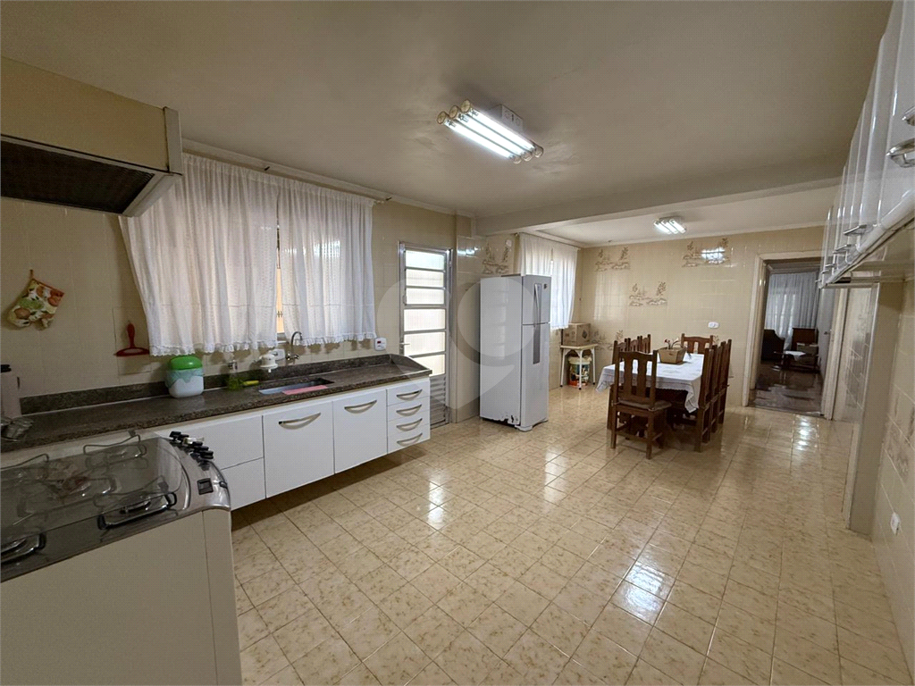 Sobrado à Venda no Lauzane Paulista – 4 Dormitórios, 2 Vagas e Excelente Localização!