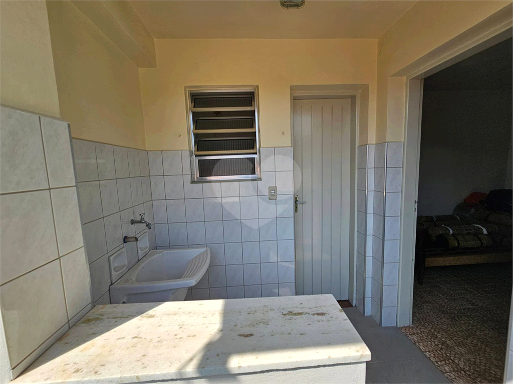 CASA TÉRREA em PARQUE EDU CHAVES