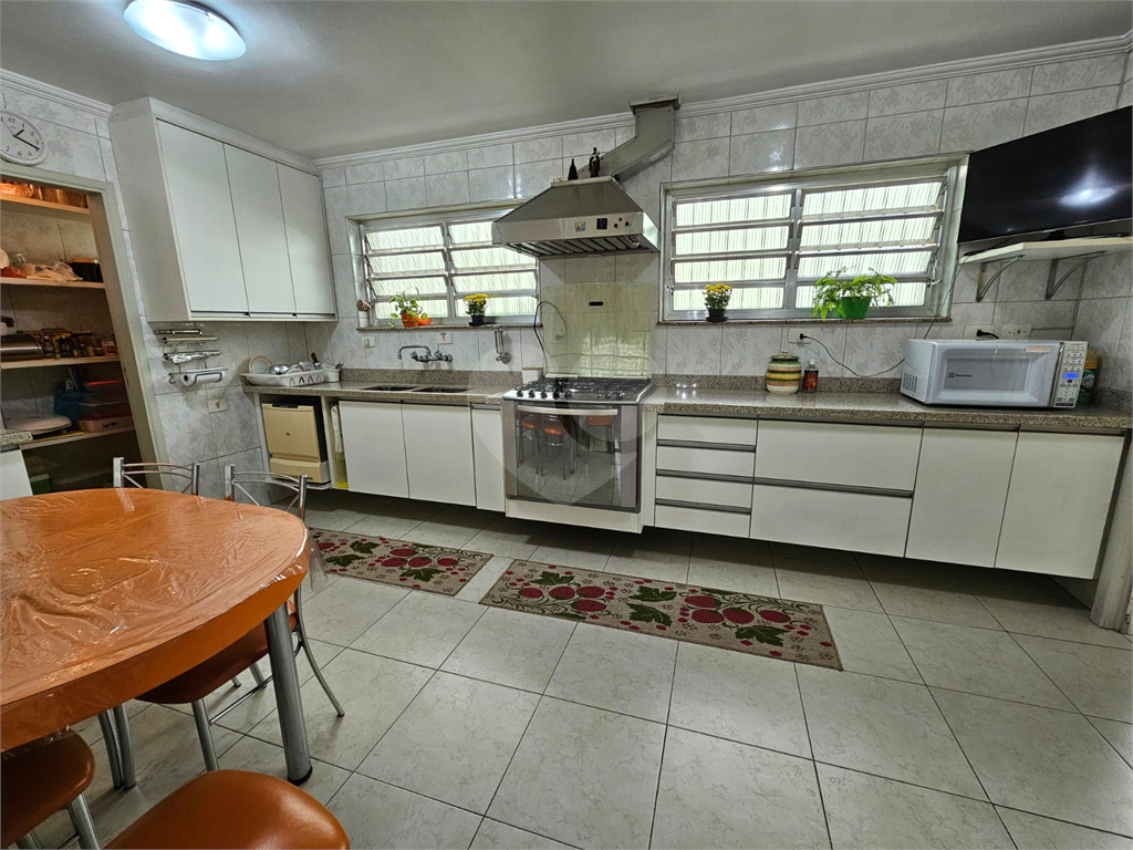 CASA TÉRREA em PARQUE EDU CHAVES