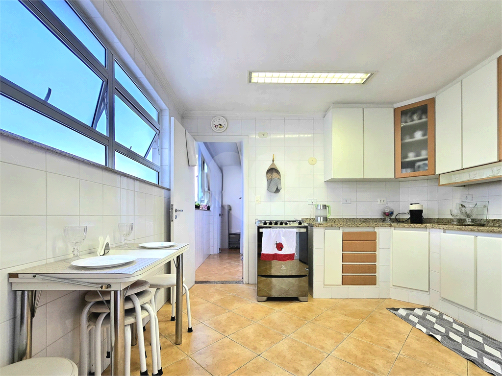 Apartamento para alugar com 2 dormitórios 2 banheiros na Vila Mariana.