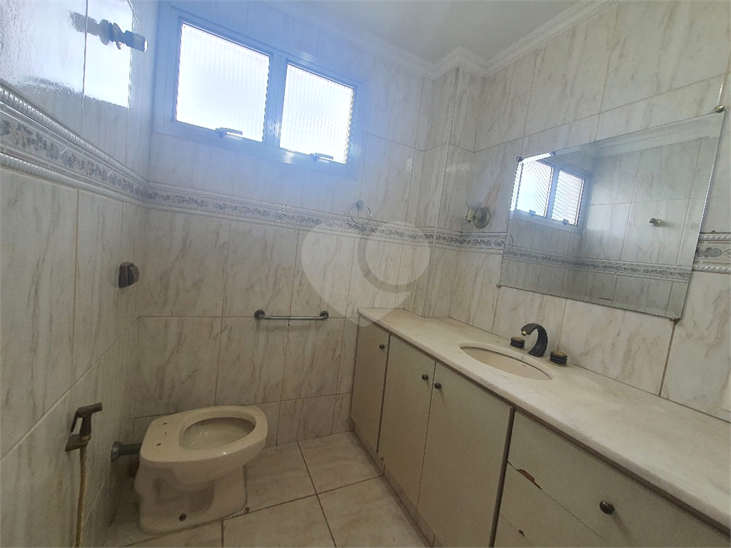 Apartamento para alugar com 3 quartos, 170m² - Foto 32