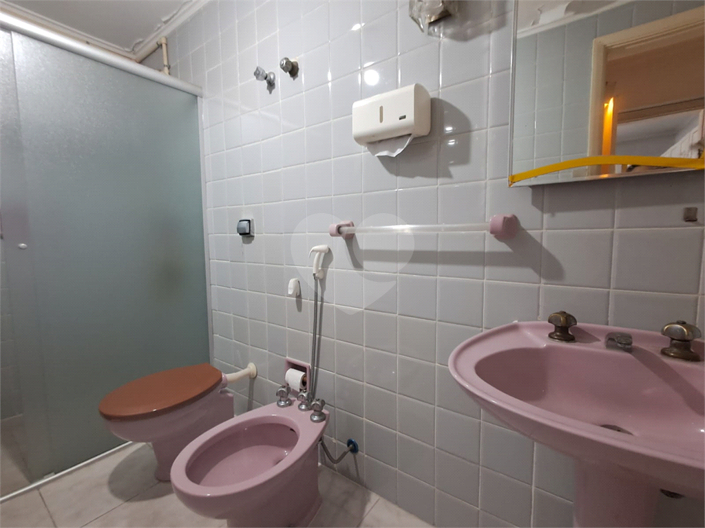 Imóvel de 141m² 3 quartos, 1 sendo suíte, retrofit no condomíno 1 vaga Paraíso
