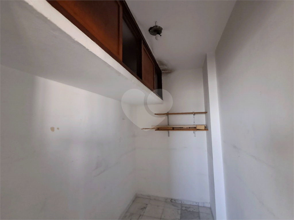 Imóvel de 141m² 3 quartos, 1 sendo suíte, retrofit no condomíno 1 vaga Paraíso