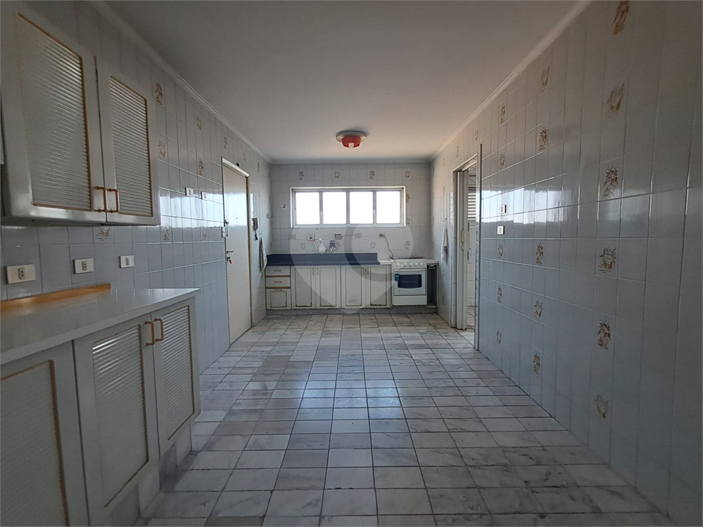 Imóvel de 141m² 3 quartos, 1 sendo suíte, retrofit no condomíno 1 vaga Paraíso