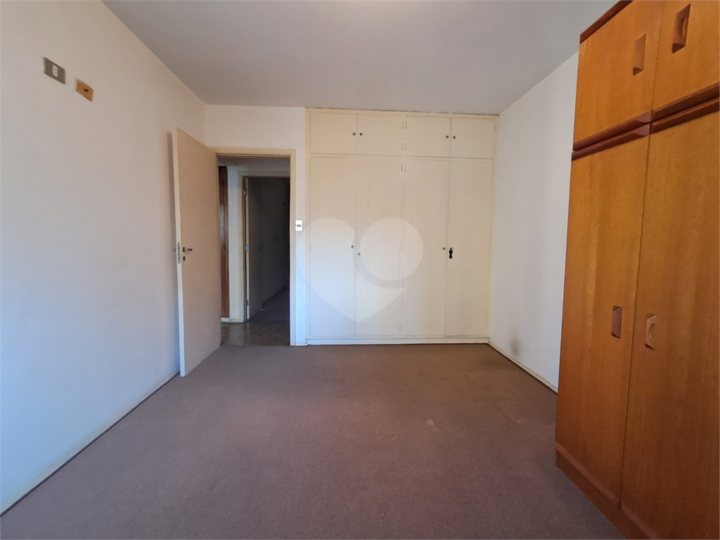 Imóvel de 141m² 3 quartos, 1 sendo suíte, retrofit no condomíno 1 vaga Paraíso
