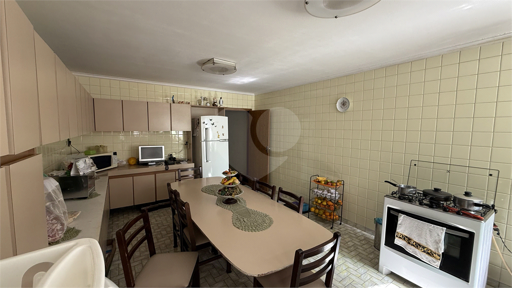 Sobrado à venda e aluguel com 3 quartos, 138m² - Foto 2