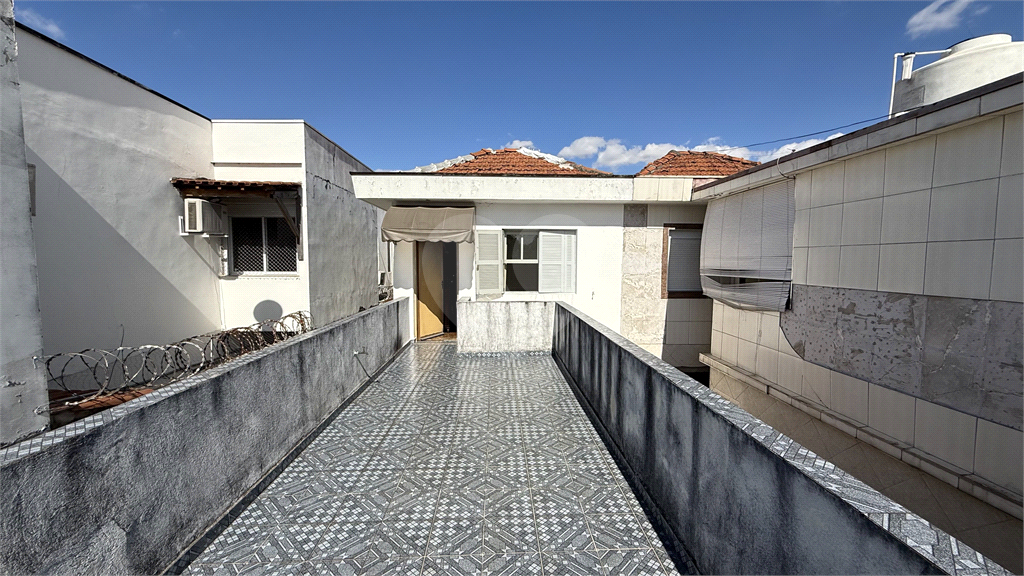 Sobrado à venda e aluguel com 3 quartos, 138m² - Foto 23