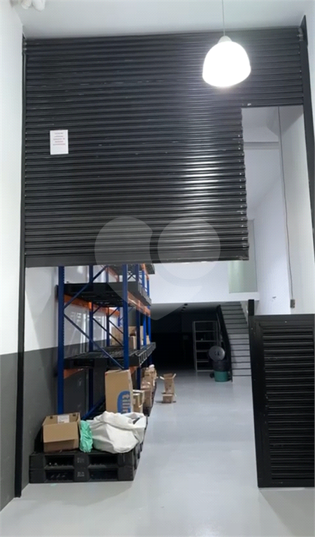 Prédio Residencial e Comercial na Vila Maria. 
