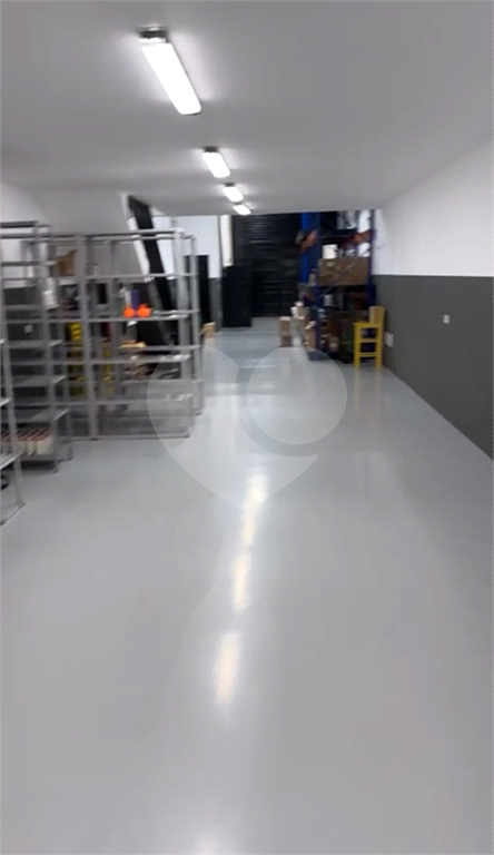 Prédio Residencial e Comercial na Vila Maria. 