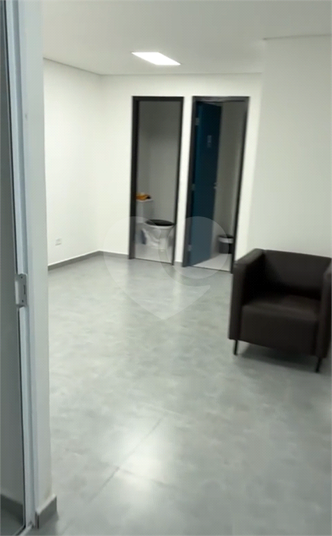 Prédio Residencial e Comercial na Vila Maria. 