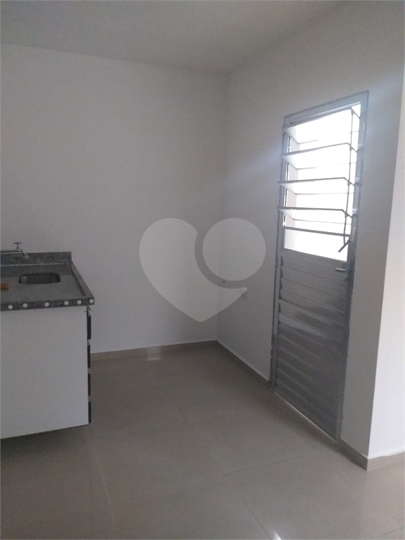 Prédio Residencial e Comercial na Vila Maria. 