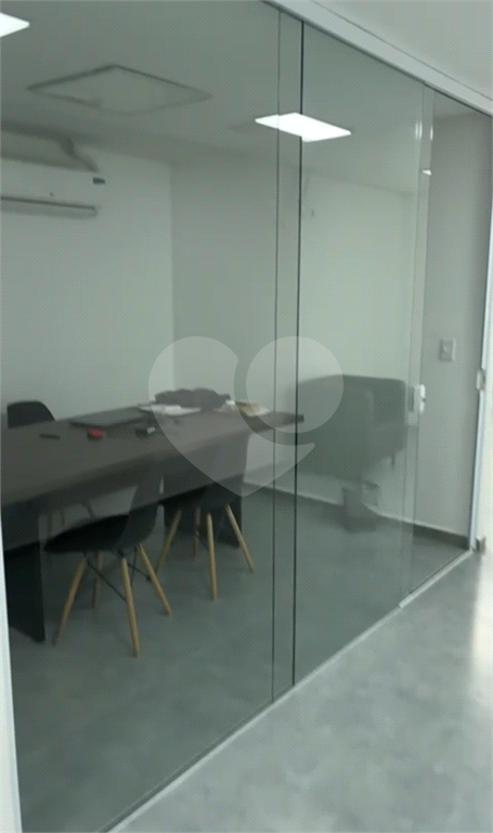 Prédio Residencial e Comercial na Vila Maria. 
