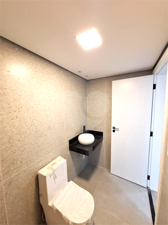 Sobrado de Condomínio à Venda | 400m² | 3 dormitórios (3 Suítes) | Aruã Brisas 2