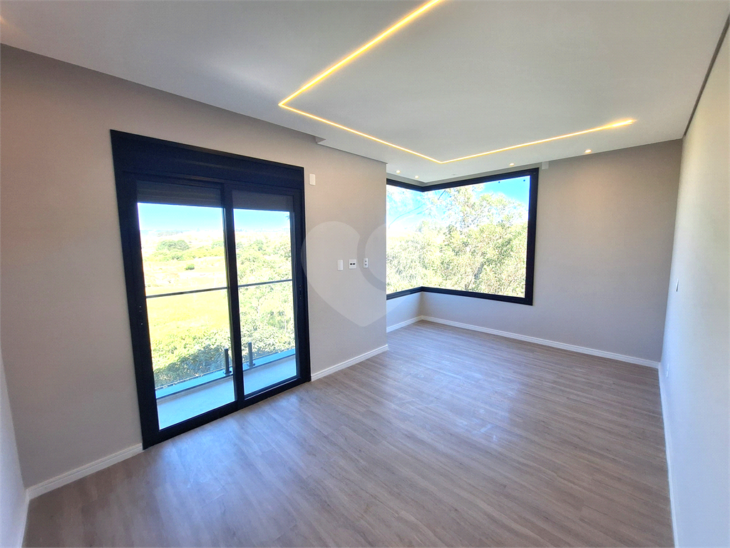 Sobrado de Condomínio à Venda | 400m² | 3 dormitórios (3 Suítes) | Aruã Brisas 2