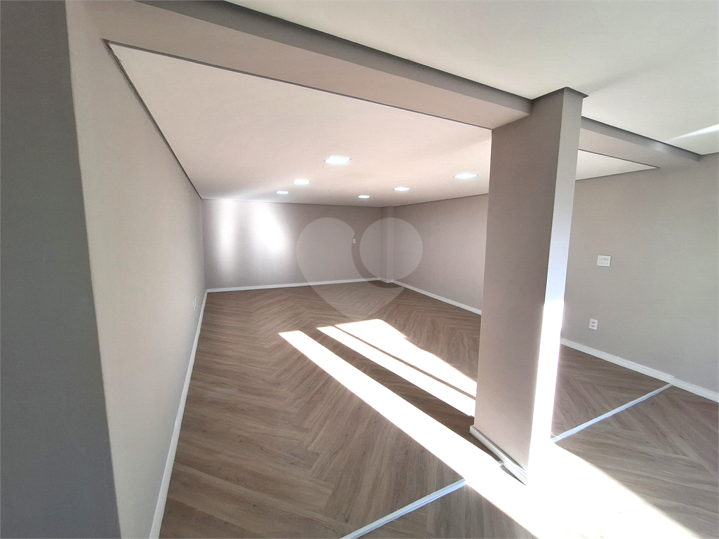 Sobrado de Condomínio à Venda | 400m² | 3 dormitórios (3 Suítes) | Aruã Brisas 2