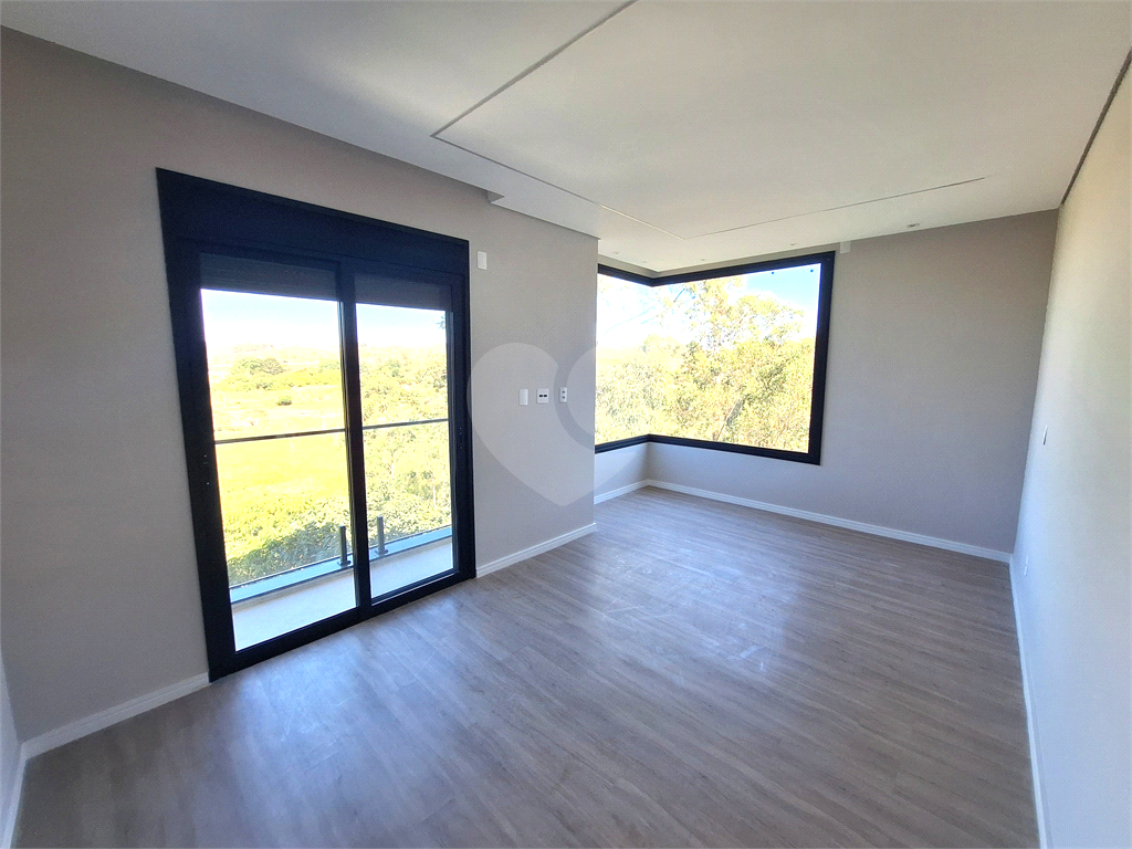 Sobrado de Condomínio à Venda | 400m² | 3 dormitórios (3 Suítes) | Aruã Brisas 2
