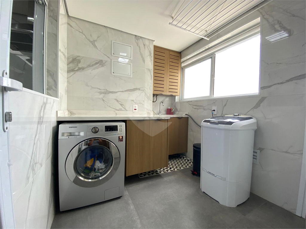 Apartamento de 129m² à Venda no Condomínio Monumento São Paulo – 3 Suítes, Varanda Gourmet e Acabamento Impecável
