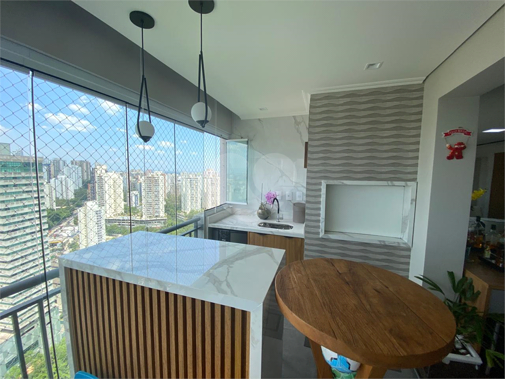 Apartamento de 129m² à Venda no Condomínio Monumento São Paulo – 3 Suítes, Varanda Gourmet e Acabamento Impecável