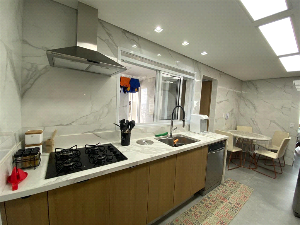 Apartamento de 129m² à Venda no Condomínio Monumento São Paulo – 3 Suítes, Varanda Gourmet e Acabamento Impecável