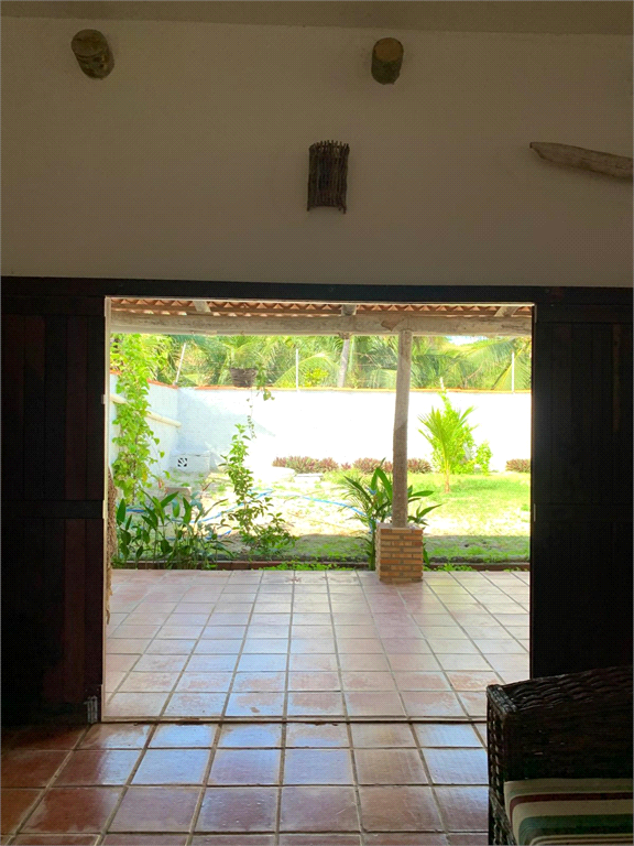 Casa à Venda | 400m² | 2 dormitórios | 1 vaga em Barra da Sucatinga - CE