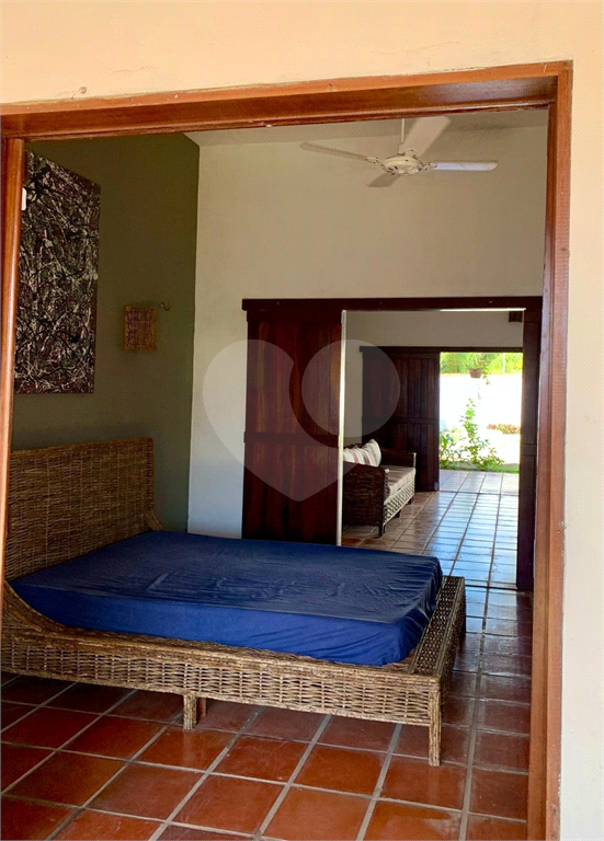 Casa à Venda | 400m² | 2 dormitórios | 1 vaga em Barra da Sucatinga - CE