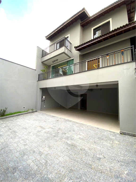 Casa à Venda – Ampla, Moderna e Sustentável com 3 Suítes, Piscina, Energia Solar e Espaço Gourmet
