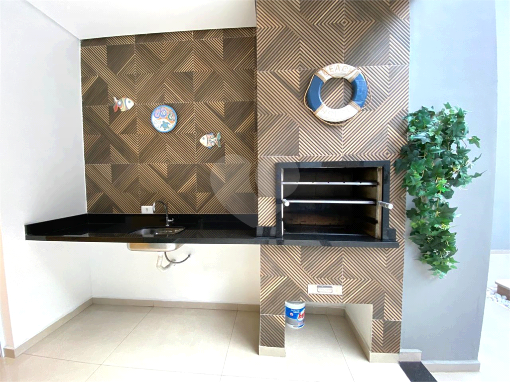 Casa à Venda – Ampla, Moderna e Sustentável com 3 Suítes, Piscina, Energia Solar e Espaço Gourmet