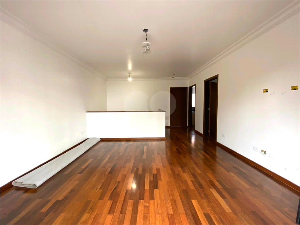 Casa à Venda – Ampla, Moderna e Sustentável com 3 Suítes, Piscina, Energia Solar e Espaço Gourmet