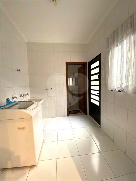 Casa à Venda – Ampla, Moderna e Sustentável com 3 Suítes, Piscina, Energia Solar e Espaço Gourmet