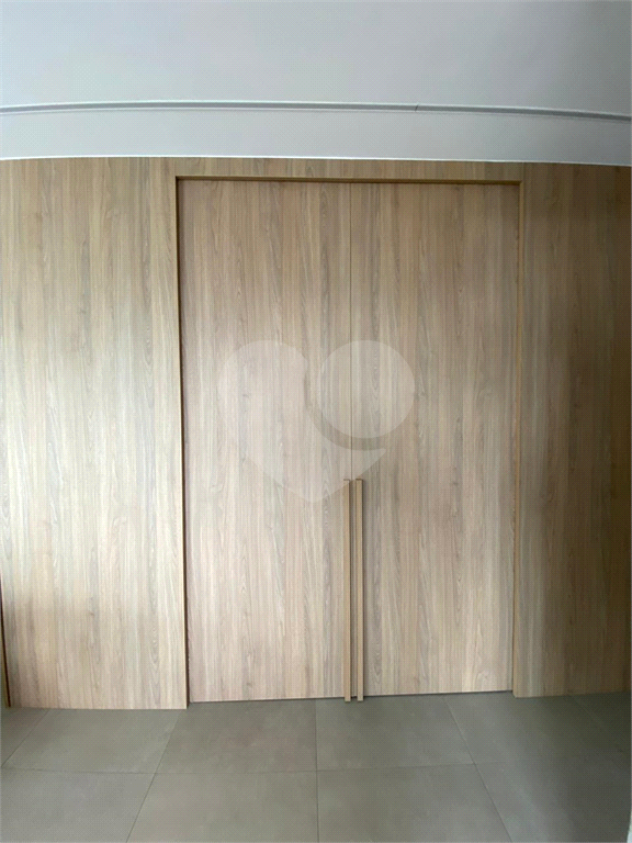 Apartamento à venda com 74m², 1 suíte, varanda ampla e 1 vaga – Condomínio Monumento São Paulo 