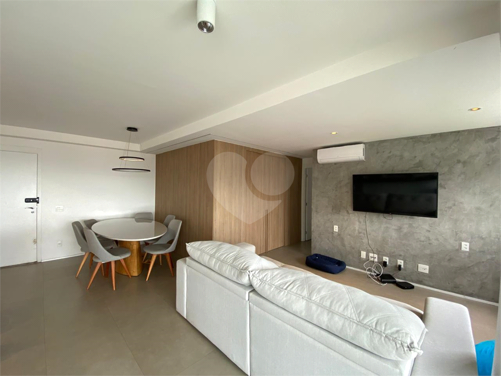 Apartamento à venda com 74m², 1 suíte, varanda ampla e 1 vaga – Condomínio Monumento São Paulo 